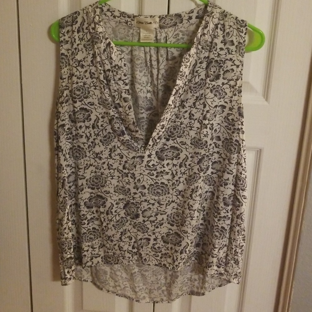Nice v neck tank top